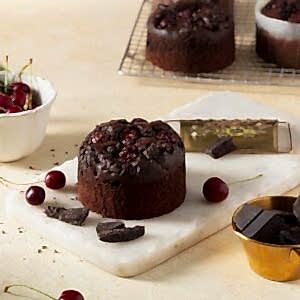 GLUTENSİZ VİŞNE BROWNIE